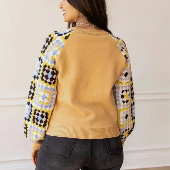 SOUTHERN GRACE Enchanting Crochet Sleeve Yellow Knit Sweater - Picture 4 of 10